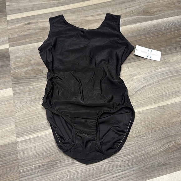 🏁 united all around gymnastics, bodysuit size youth medium NWT - Picture 2 of 6